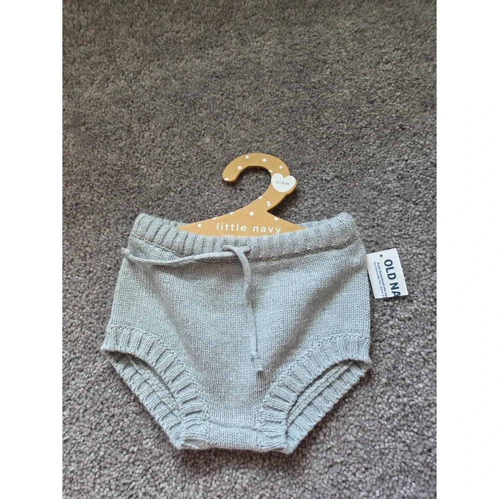 Old navy baby organic bloomers 6-9‎ mos